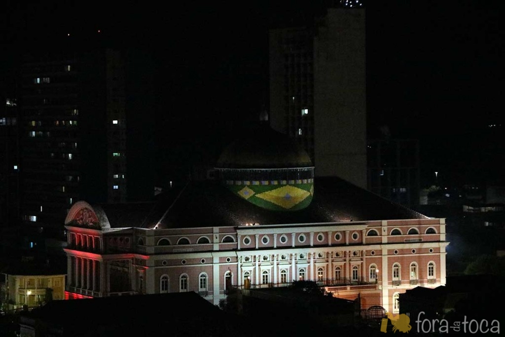 cúpula do Teatro Amazonas vista da varanda do Hotel Saint Paul